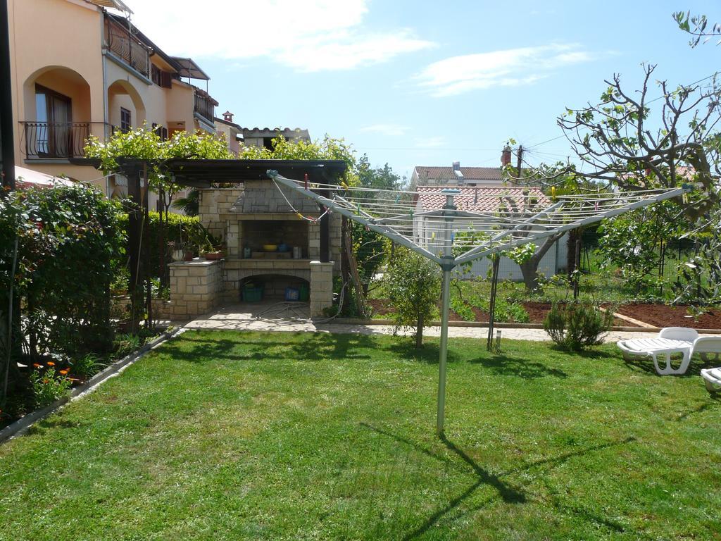 Apartments Mirela Poreč Eksteriør billede