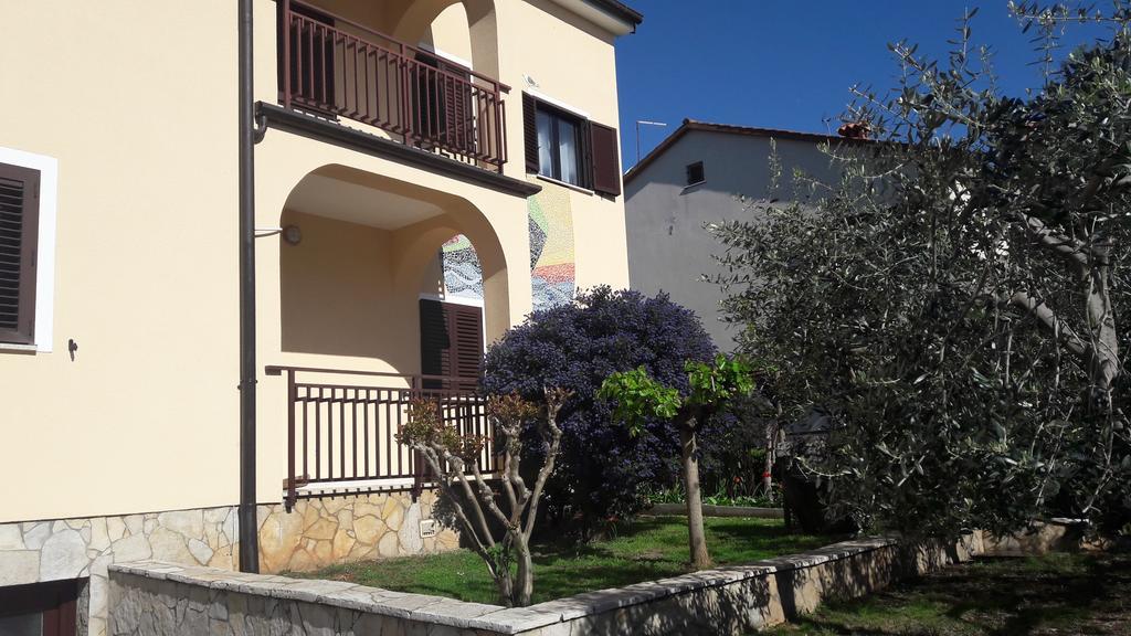 Apartments Mirela Poreč Eksteriør billede